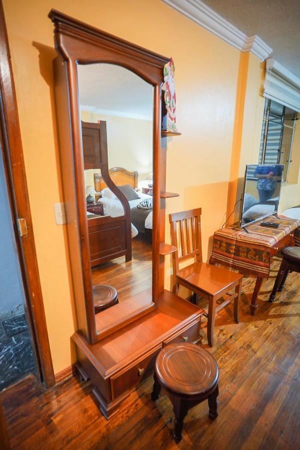 Casa De Marmol Apartment Риобамба Екстериор снимка
